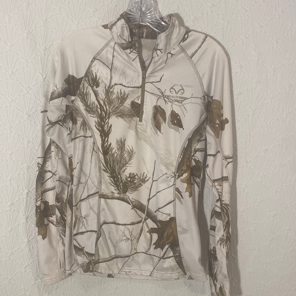REALTREE APC snow camo 3/4 zip. Pullover Woman’s size S  Outdoor Recreation